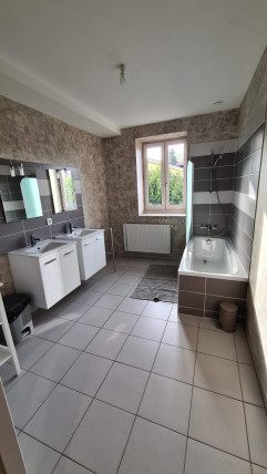 Gîte les dépôts 15 personnes Saint-Didier-sur-Beaujeu en Beaujolais